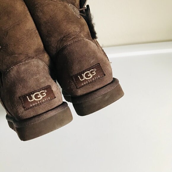 UGG Brown Bailey Button II 5803 Size US 7 EU 37.5 - Picture 6 of 11
